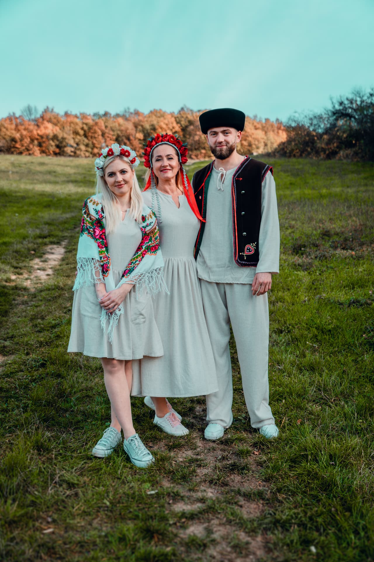 Ručne šité folklórne oblečenie Folkwear
