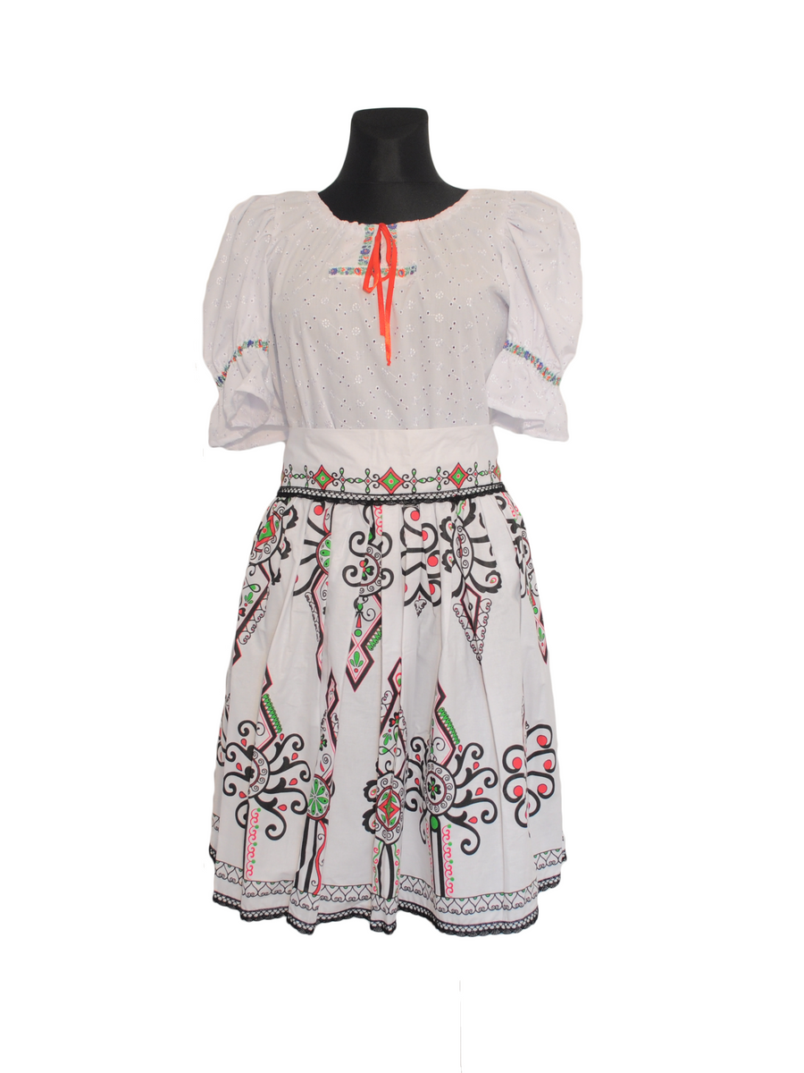 Folklórny set (sukňa + blúzka + opasok)
