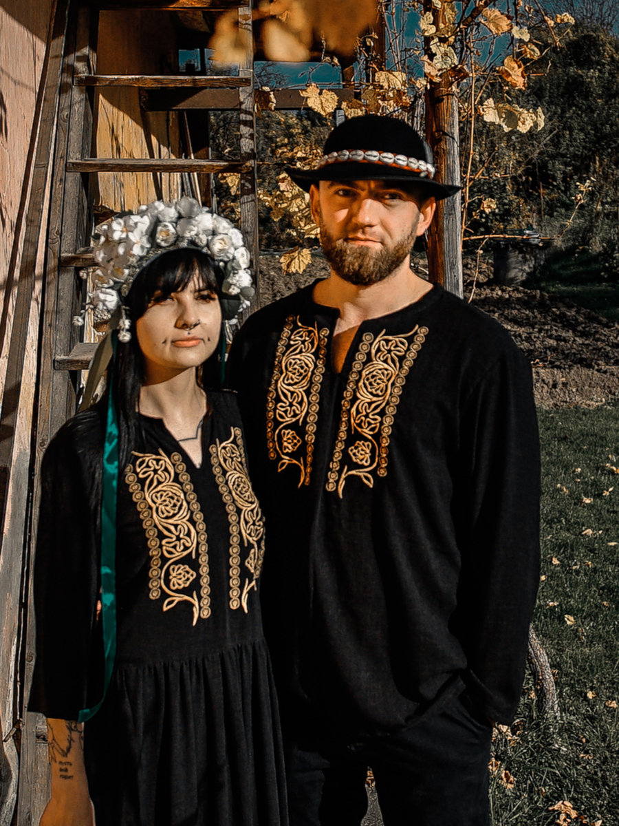 Ľanové vyšívané šaty + košeľa -Cífer